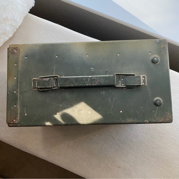 Metal USA Ammo Box, Ammunition Box, Water Tight~Anything Important Storage Box - Picture 3 of 14